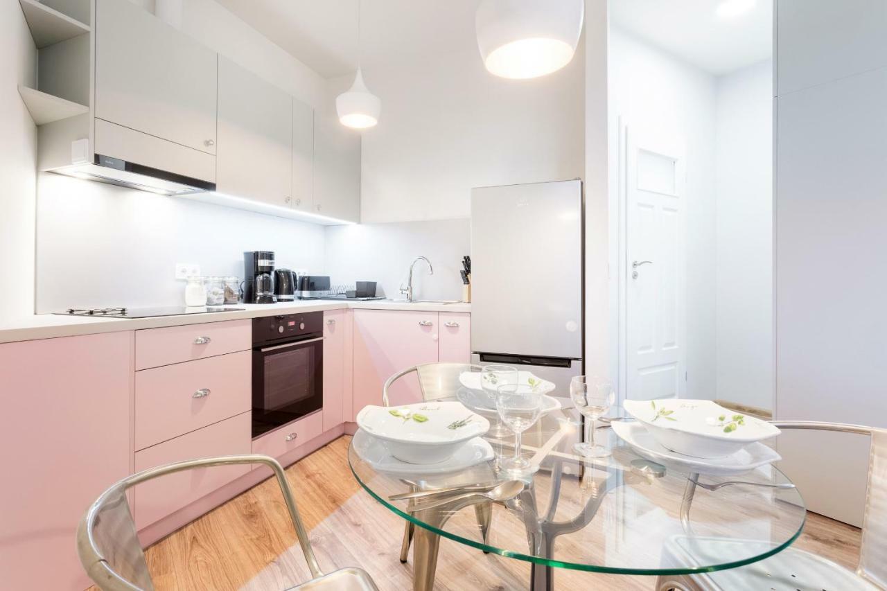 Apartments Mtp Poznan Maleckiego By Renters Luaran gambar